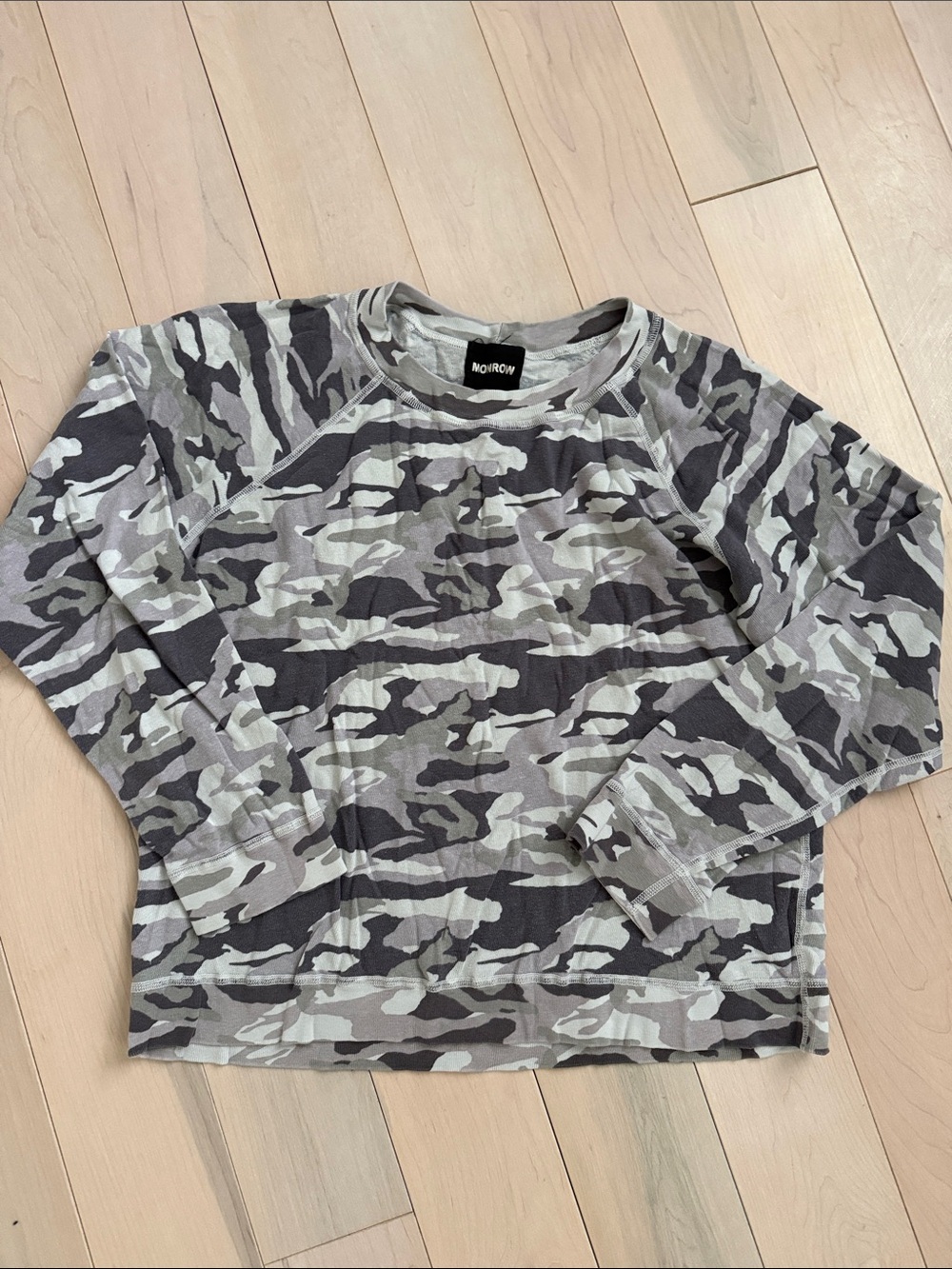 Monrow Light Gray & Charcoal Camouflage Sweatshirt
